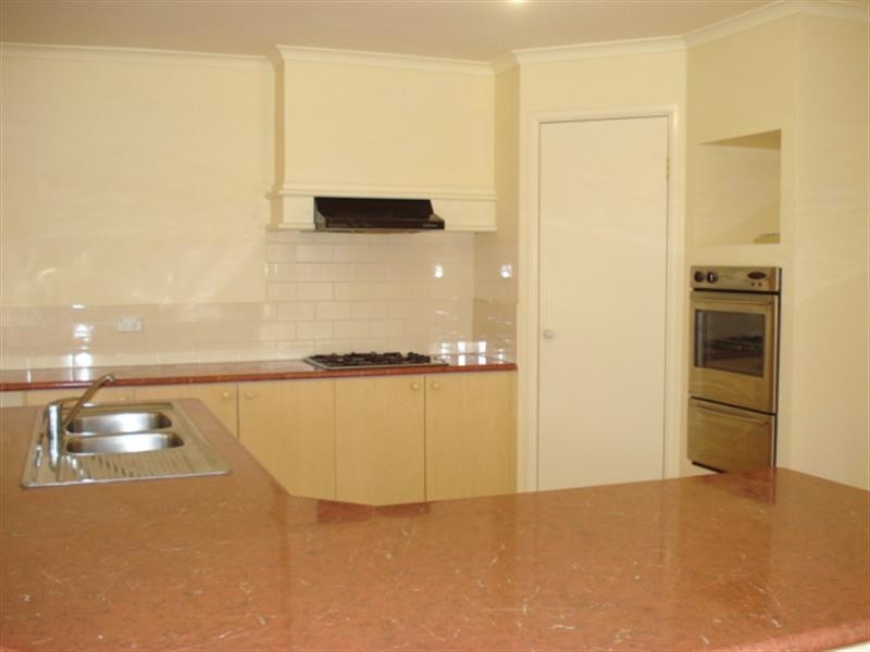 2 Glen Street, Blackheath NSW 2785