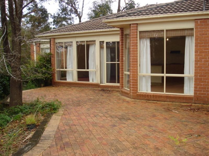 2 Glen Street, Blackheath NSW 2785