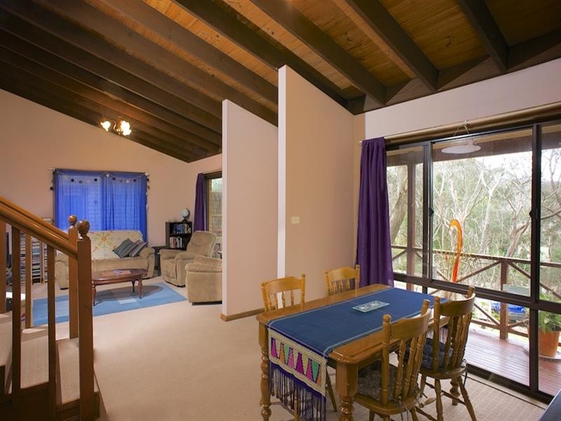 70 Sixth Avenue, Katoomba NSW 2780