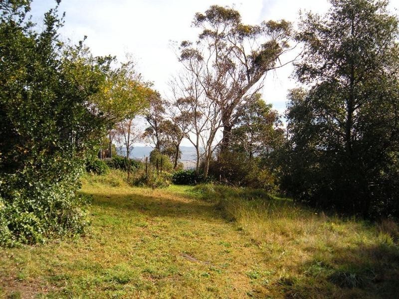 18 Lookout Street, Blackheath NSW 2785