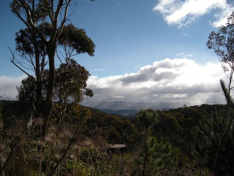 18 Lookout Street, Blackheath NSW 2785