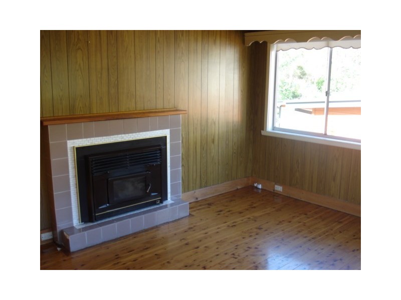 12 Chelmsford Avenue, Blackheath NSW 2785