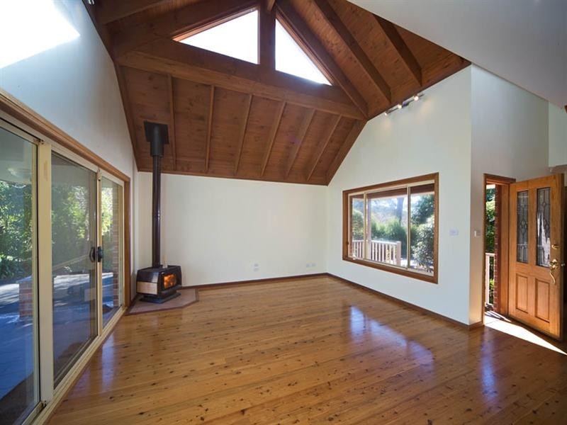 4 McLaren Crescent, Blackheath NSW 2785