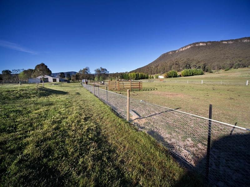 64 Dicker Drive, Little Hartley NSW 2790