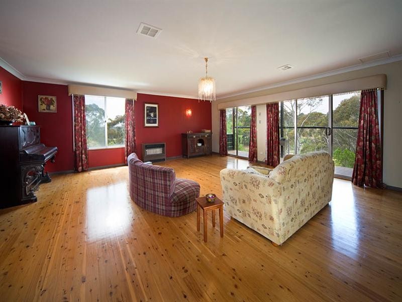 6 Linkview Avenue, Blackheath NSW 2785