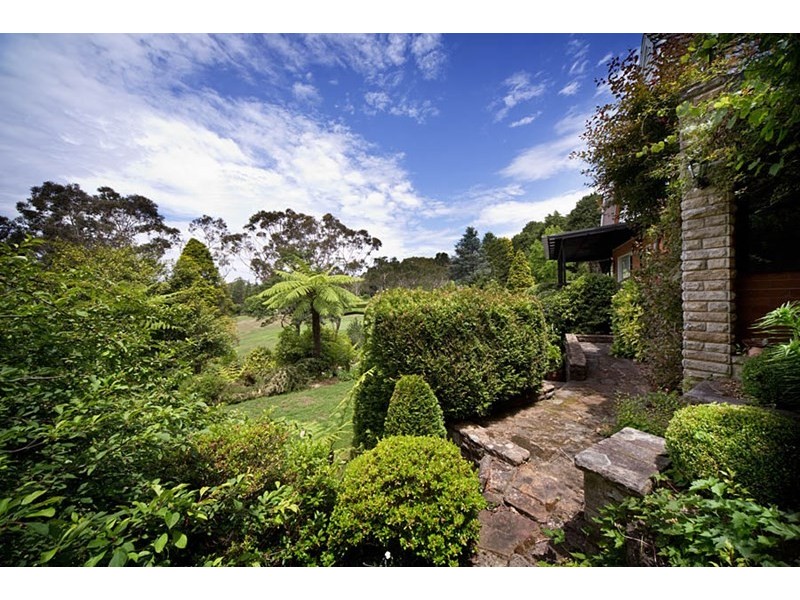 4-6 Valley View Road, Blackheath NSW 2785