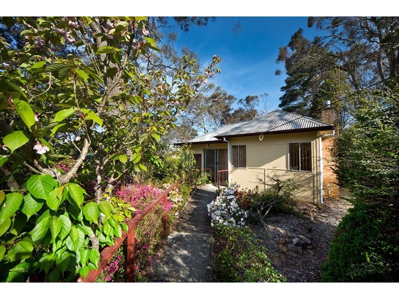 7 Evans Lookout Road, Blackheath NSW 2785