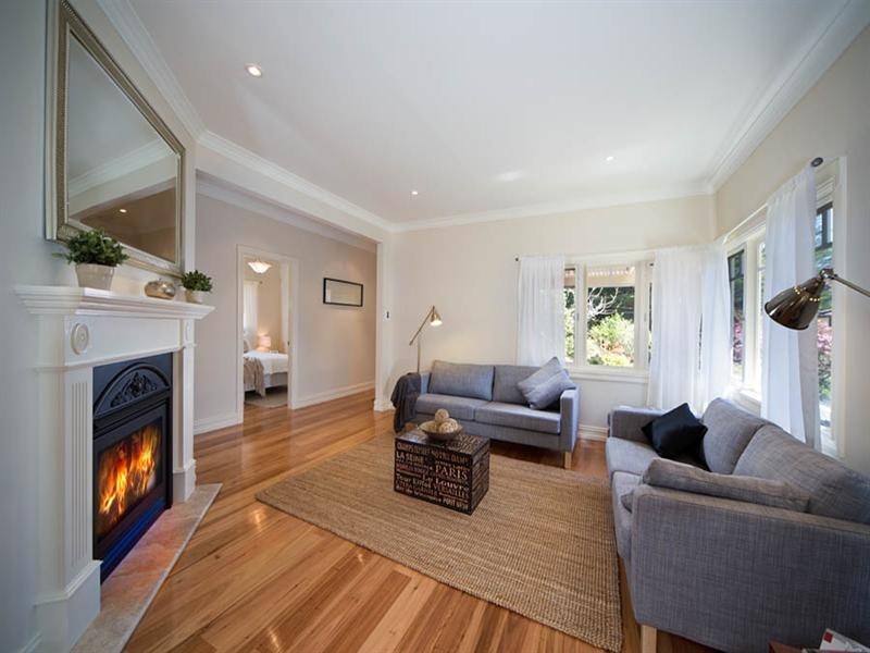 12 Mel Avenue, Blackheath NSW 2785