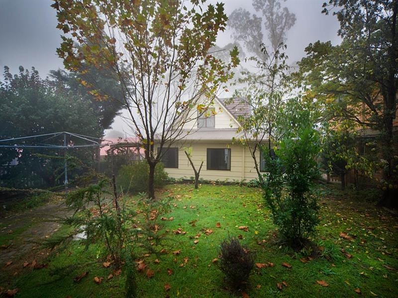 23 Blue Gum Avenue, Medlow Bath NSW 2780