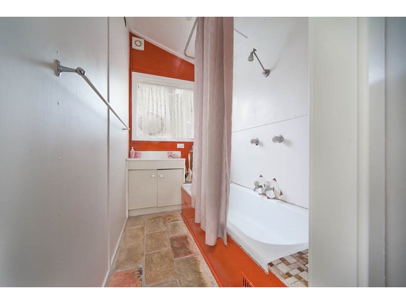 8 Row Street, Blackheath NSW 2785