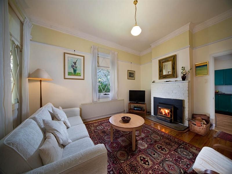 8 Brentwood Avenue, Blackheath NSW 2785