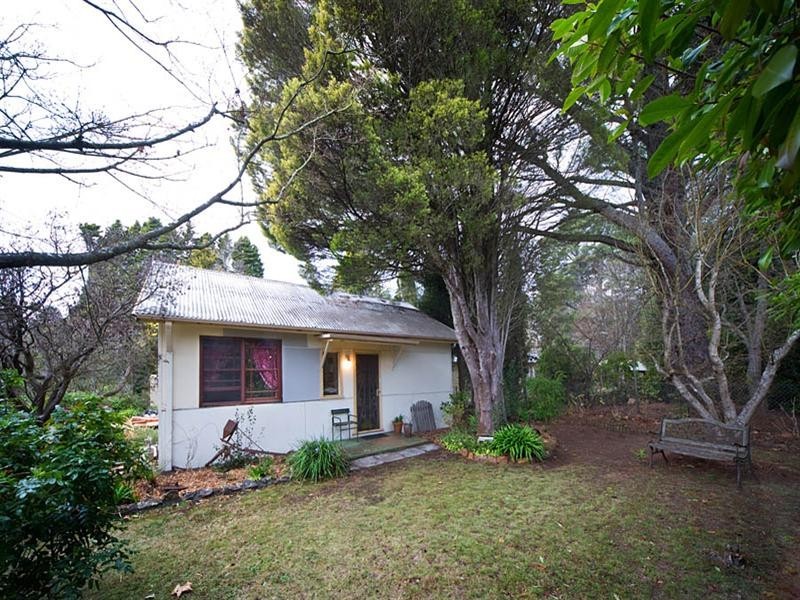 42 Railway Parade, Medlow Bath NSW 2780