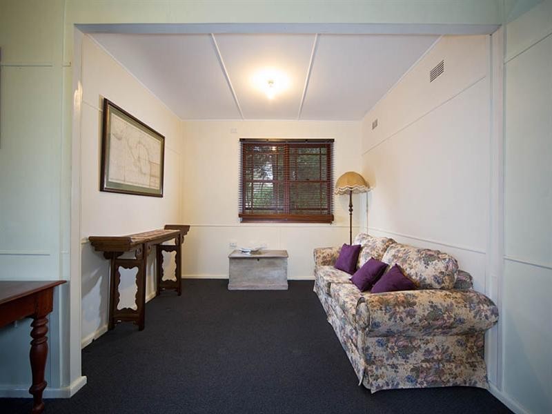 42 Railway Parade, Medlow Bath NSW 2780