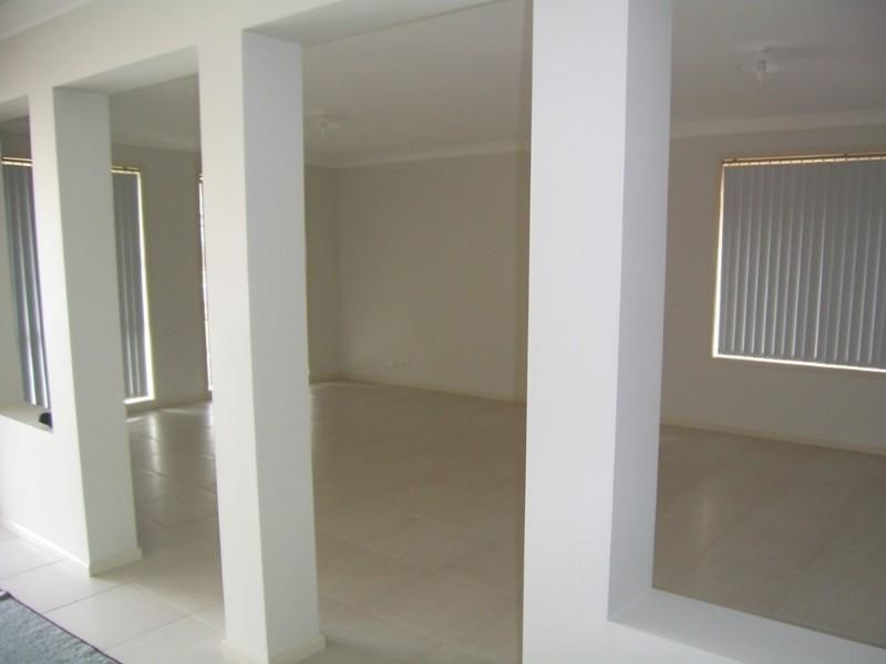 37 Paperbark Drive, Woodcroft NSW 2767