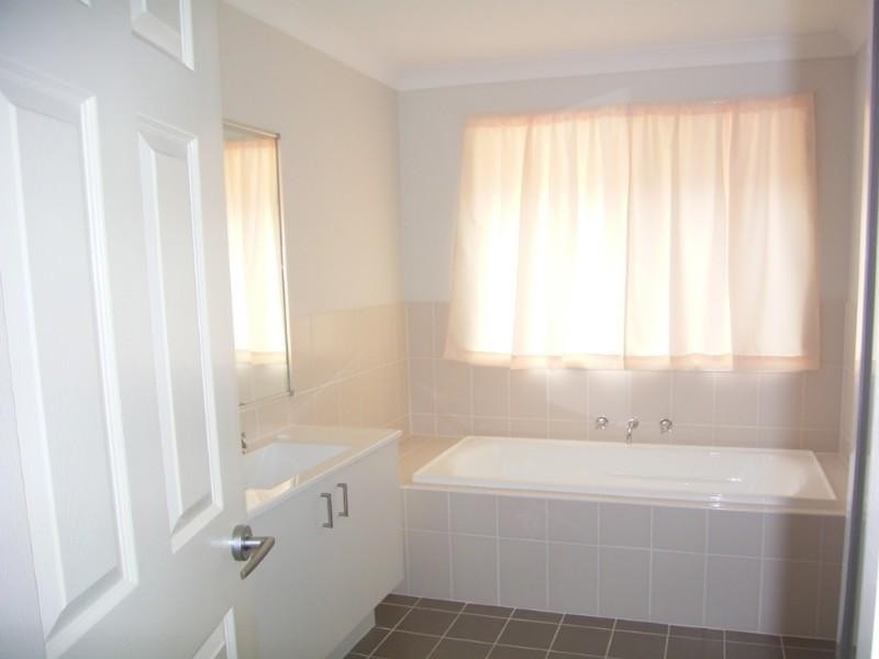 37 Paperbark Drive, Woodcroft NSW 2767