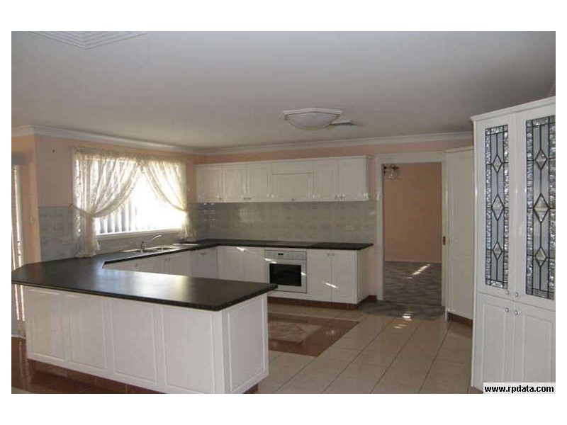 19 Lakewood Drive, Woodcroft NSW 2767