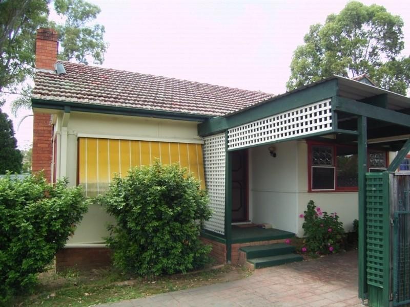 4 Barnet Place, Doonside NSW 2767