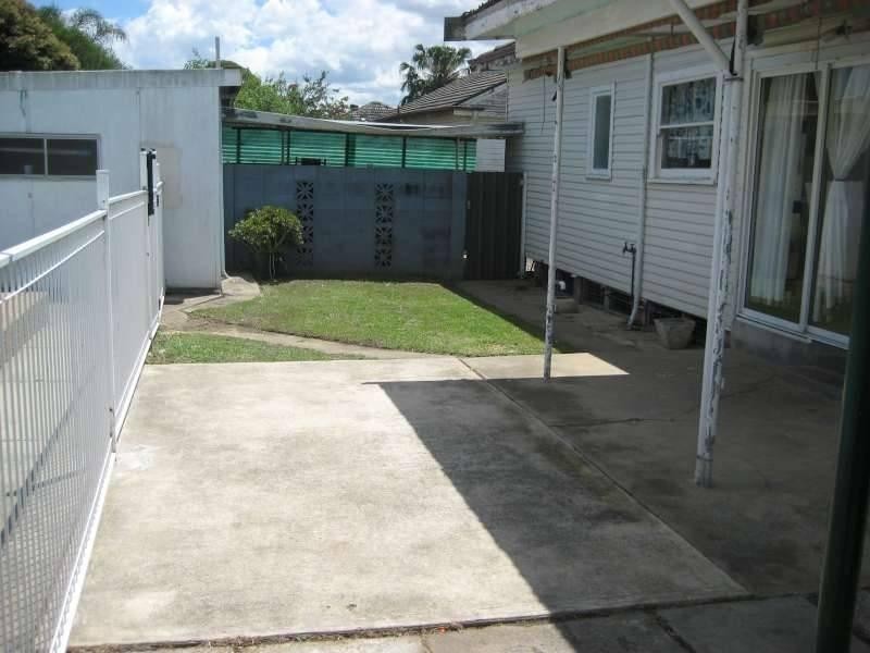 24 Mcclean Street, Blacktown NSW 2148