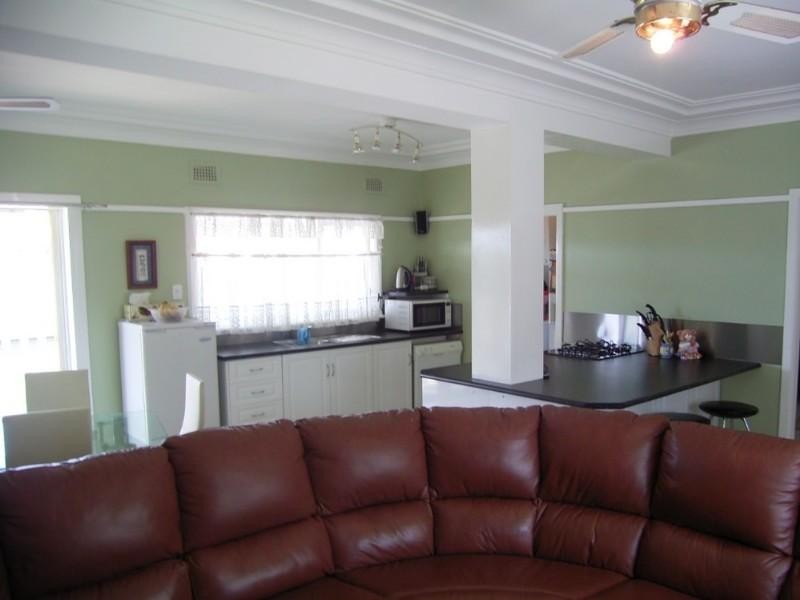 38 Glamorgan Street, Blacktown NSW 2148