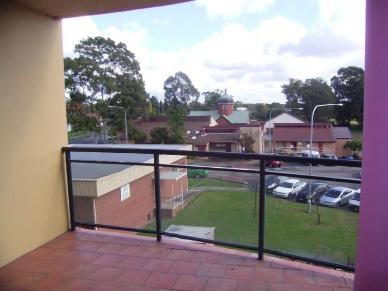 40/29-33 Kildare Road, Blacktown NSW 2148