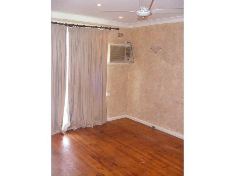 12 Winsford Avenue, Hebersham NSW 2770