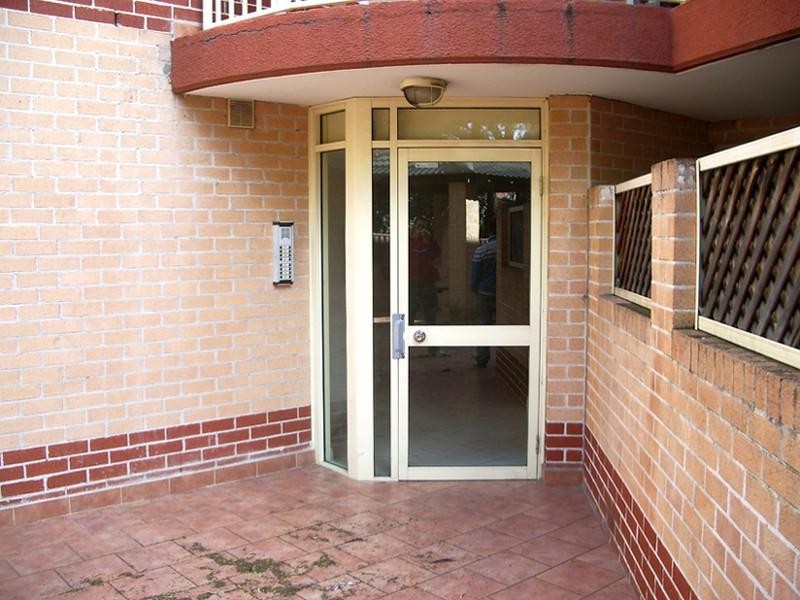 20/8 Fifth Avenue, Blacktown NSW 2148