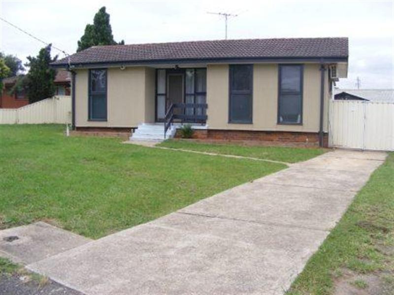 12 Winsford Avenue, Hebersham NSW 2770