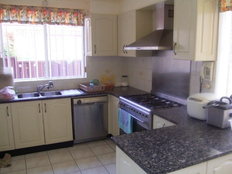 23 The Crescent, Toongabbie NSW 2146