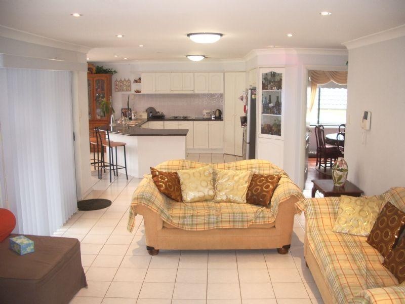 19 Paramount Street, Kellyville NSW 2155