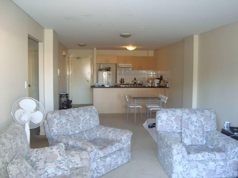 8/29-33 Kildare Road, Blacktown NSW 2148