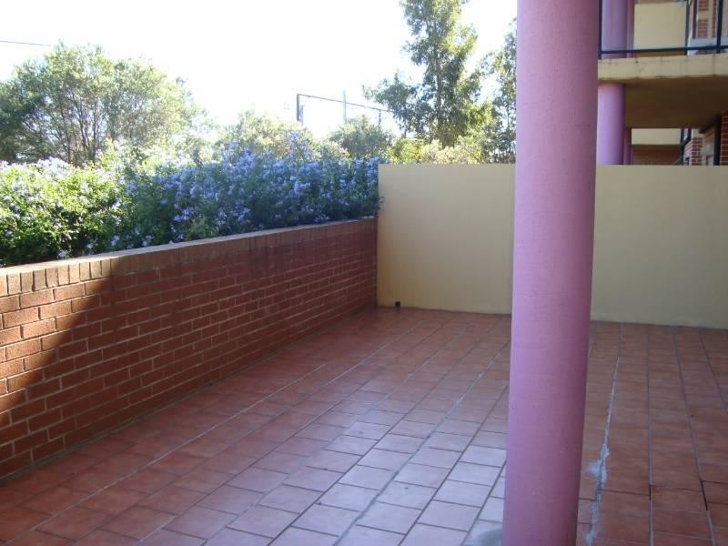 8/29-33 Kildare Road, Blacktown NSW 2148