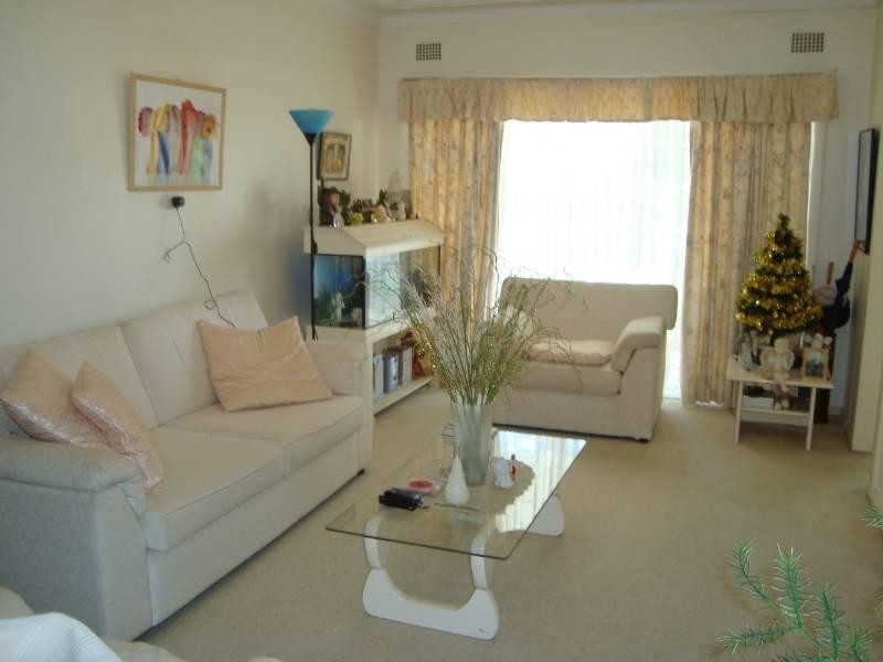 8 Waugh Crescent, Blacktown NSW 2148