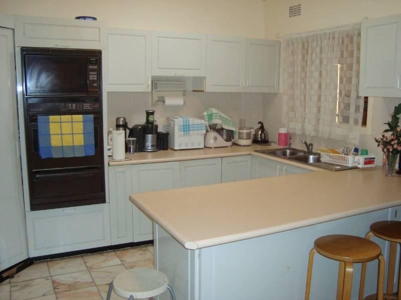 8 Waugh Crescent, Blacktown NSW 2148