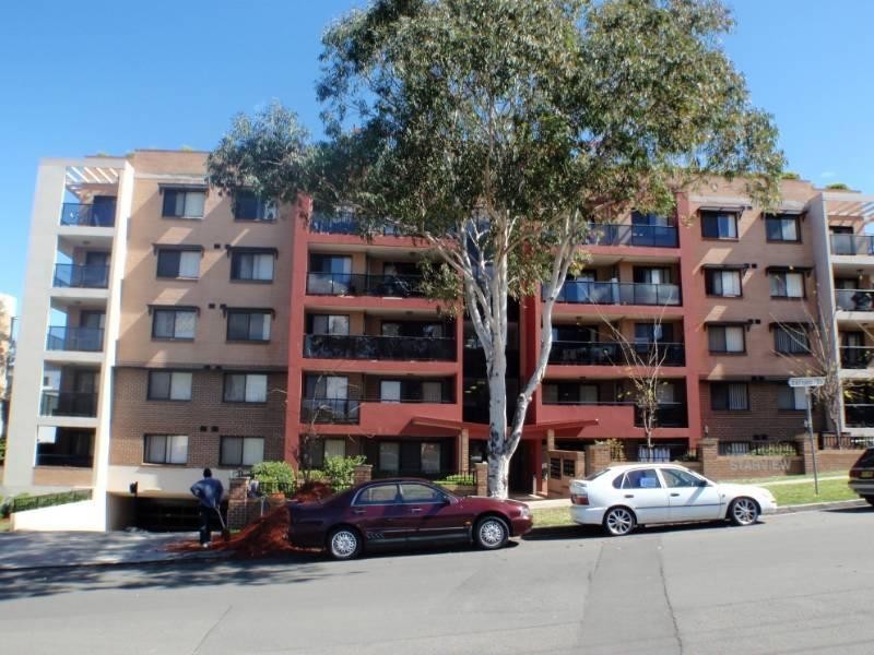 1/8-14 Oxford Street, Blacktown NSW 2148