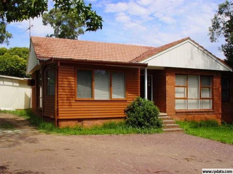 26 Burdett Crescent, Blacktown NSW 2148