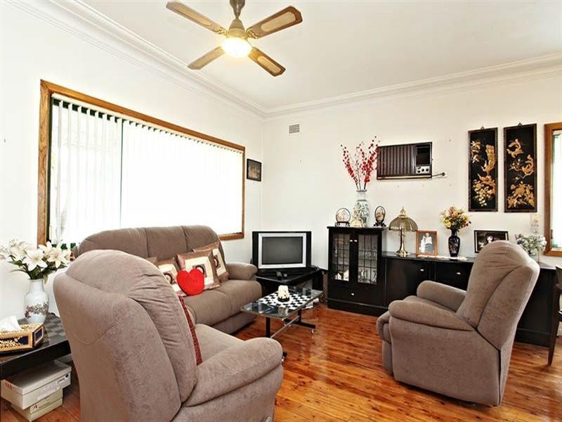 7 Meela Street, Blacktown NSW 2148