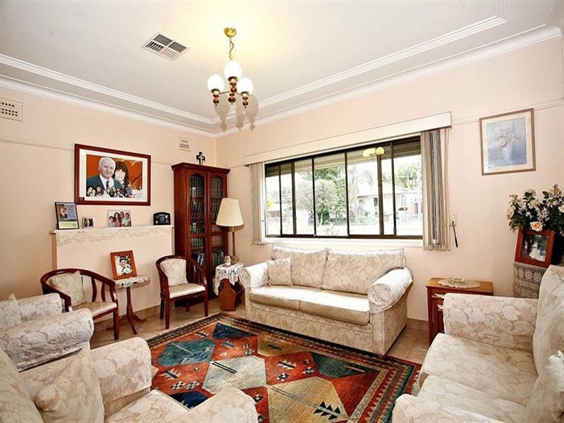 14 Ruth Street, Merrylands NSW 2160