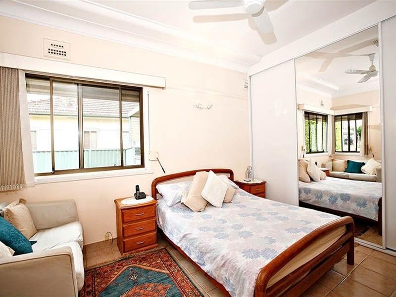 14 Ruth Street, Merrylands NSW 2160