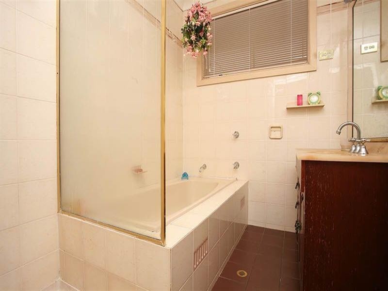 12 Spruce Street, Blacktown NSW 2148