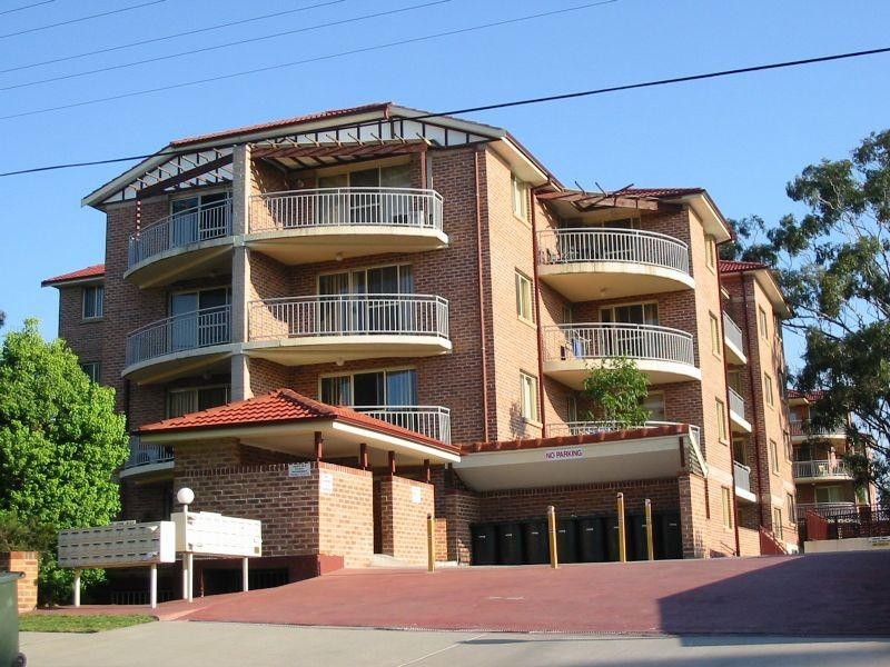 34/8-10 Fourth Avenue, Blacktown NSW 2148