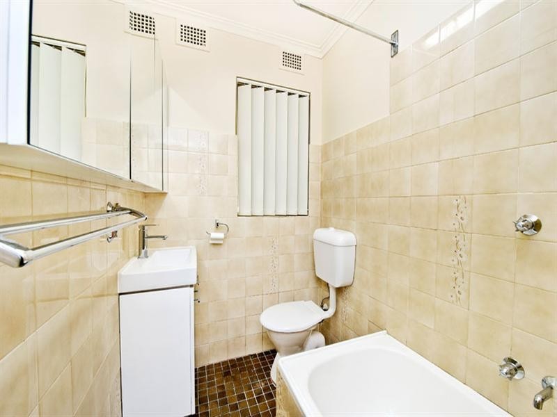 2/68 Hall Street, Bondi Beach NSW 2026