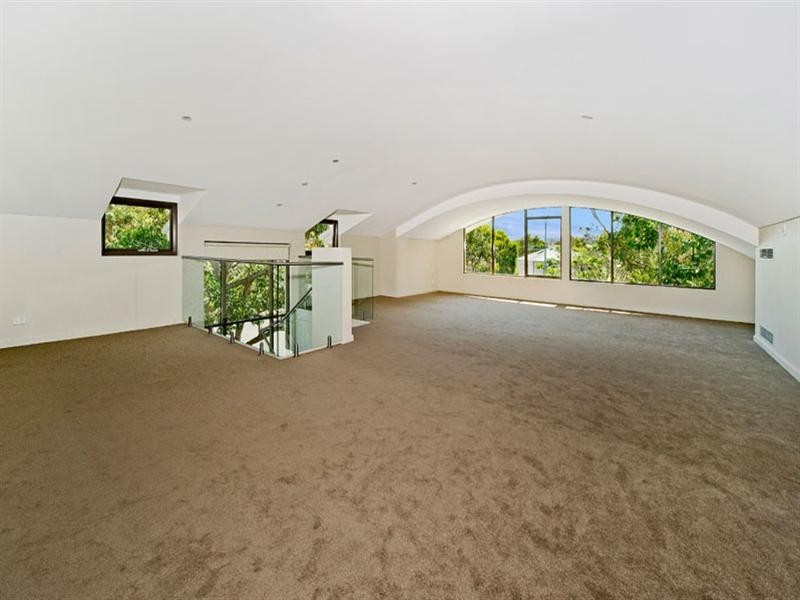 83 Beach Road, Bondi Beach NSW 2026