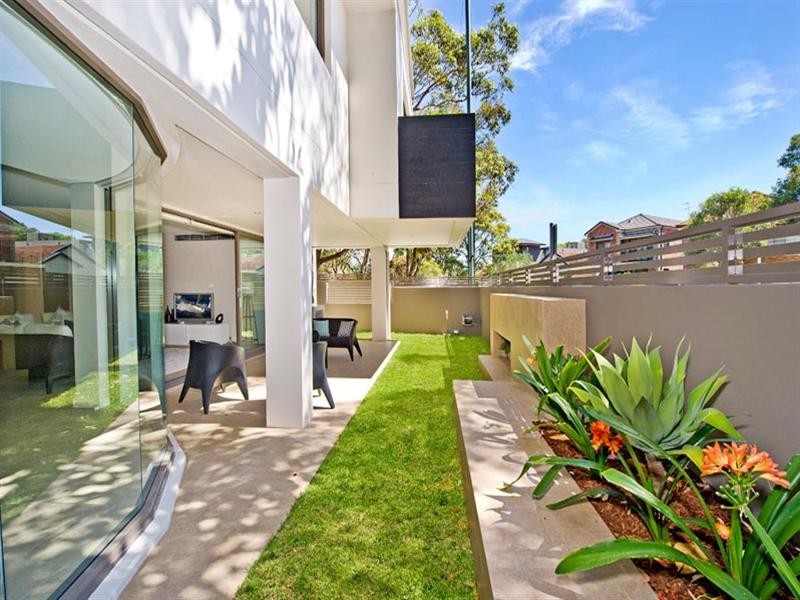 83 Beach Road, Bondi Beach NSW 2026