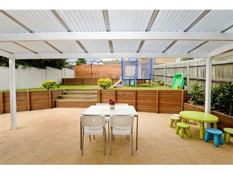 10 Trevelyan Street, Botany NSW 2019