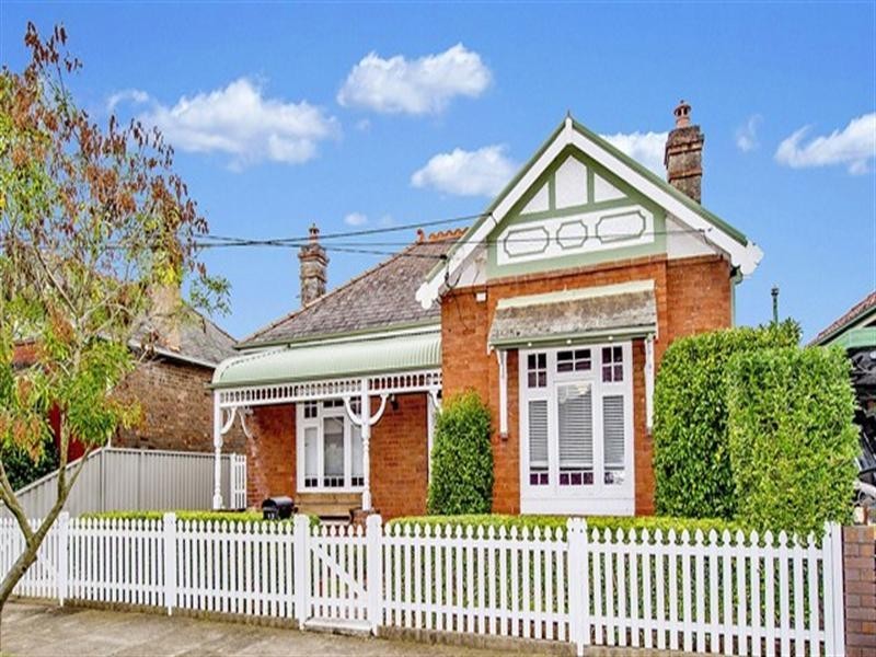 12 Brereton Avenue, Marrickville NSW 2204