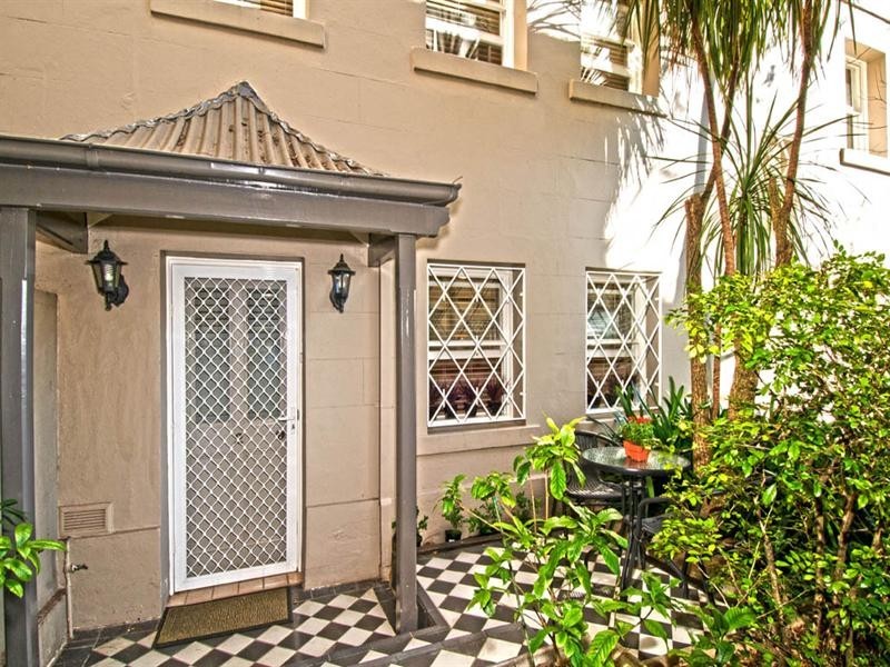 2/6 Tara Street, Woollahra NSW 2025