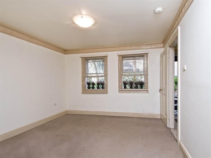 2/6 Tara Street, Woollahra NSW 2025