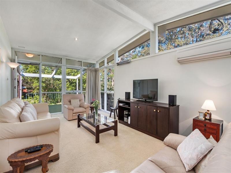 27 Saddington Street, Turramurra NSW 2074