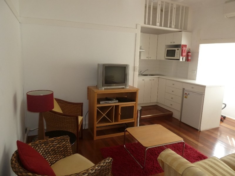 2/77 Gould Street, Bondi Beach NSW 2026