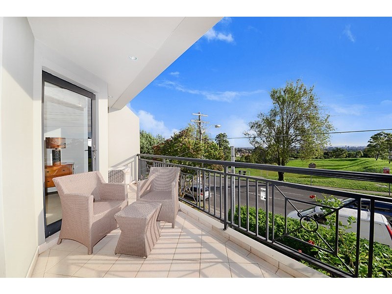 2/112 Carrington Road, Waverley NSW 2024